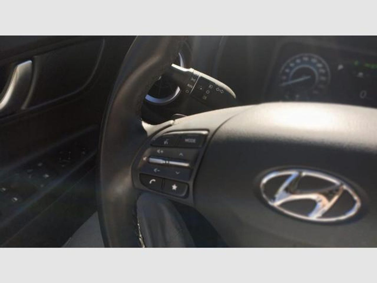 Hyundai Kona 1.6 GDI HEV Maxx DCT 104 kW (141 CV)