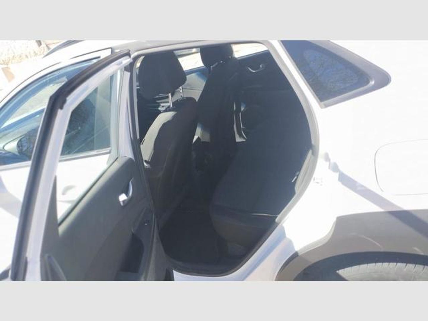 Hyundai Kona 1.6 GDI HEV Maxx DCT 104 kW (141 CV)