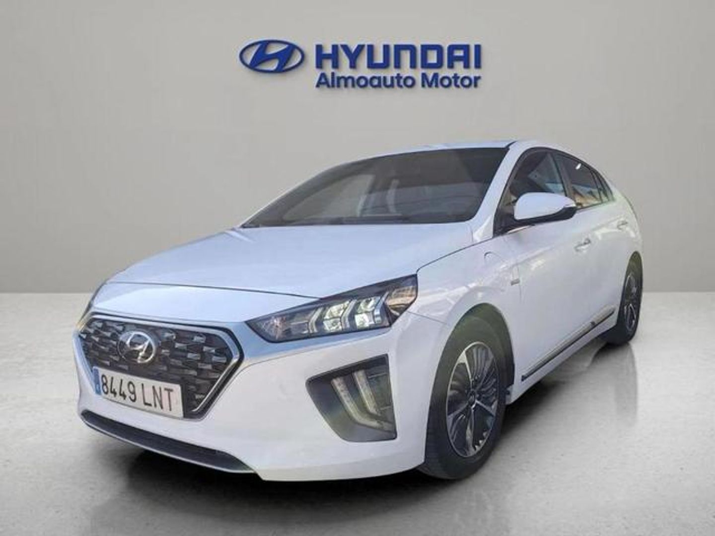 Hyundai Ioniq 1.6 GDI PHEV Tecno DCT 104 kW (141 CV) Blanco Sedan