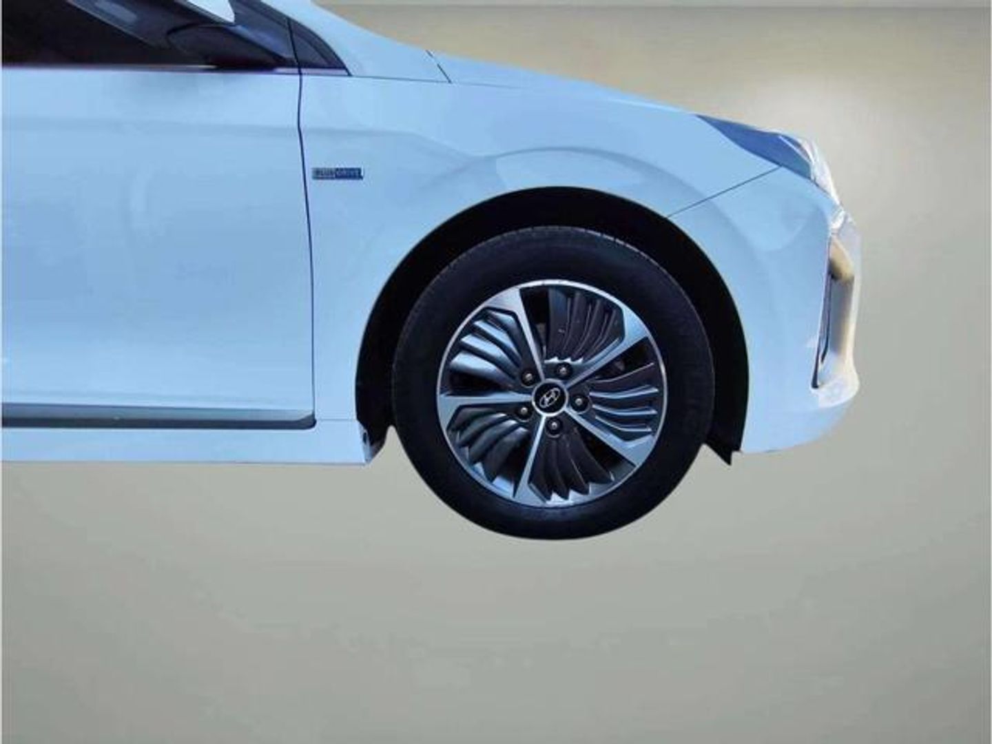 Hyundai Ioniq 1.6 GDI PHEV Tecno DCT 104 kW (141 CV)