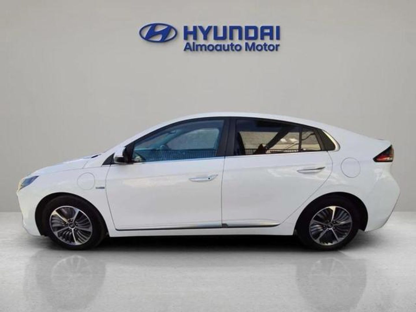 Hyundai Ioniq 1.6 GDI PHEV Tecno DCT 104 kW (141 CV)