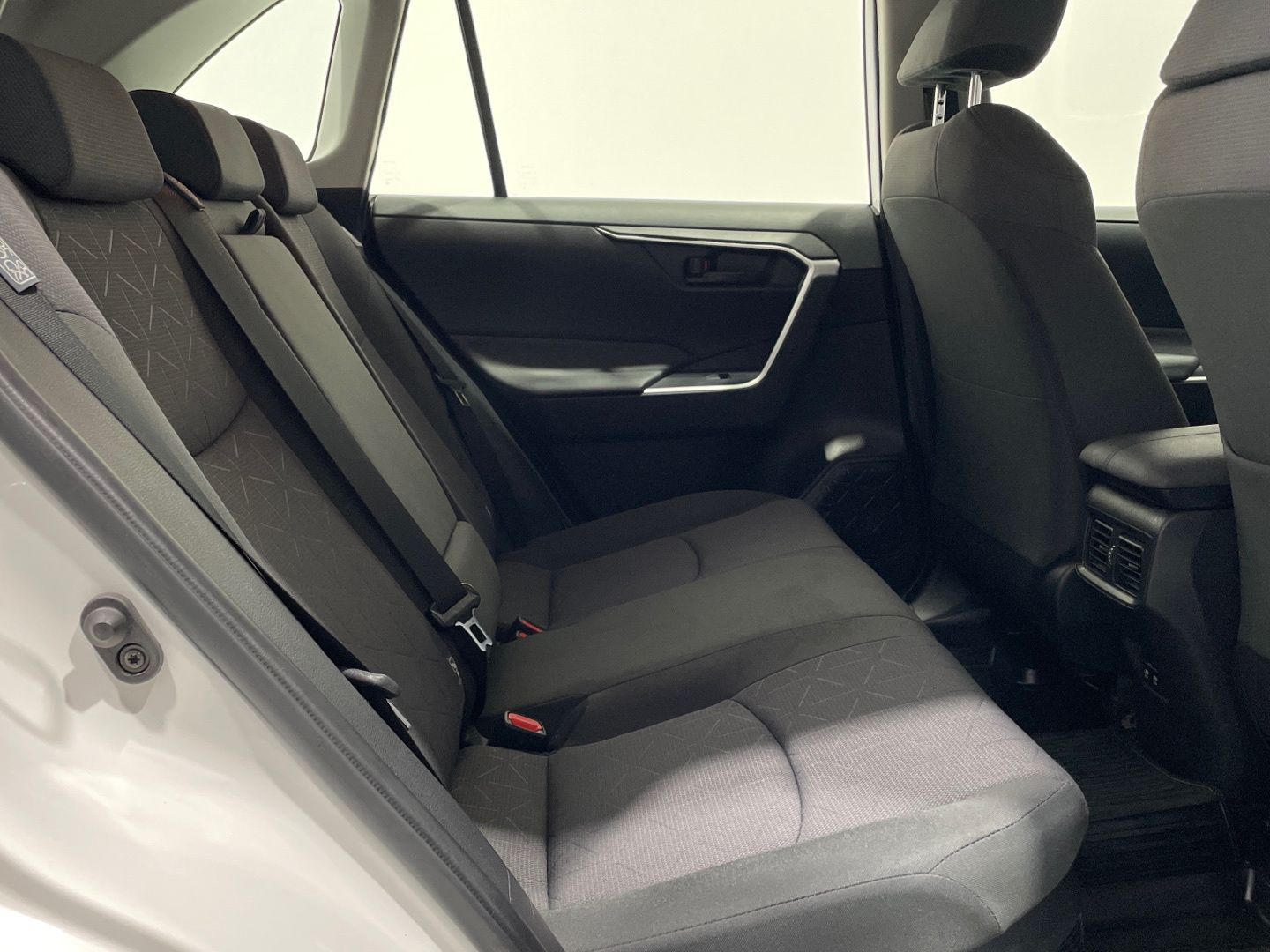 Toyota Rav4 220H Business 4WD 163 kW (222 CV)