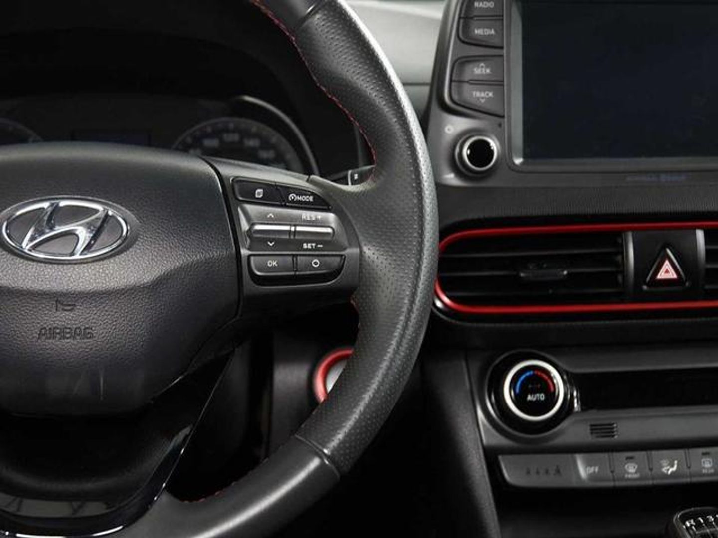 Hyundai Kona 1.6 CRDI Tecno Red 4X2 85 kW (115 CV)