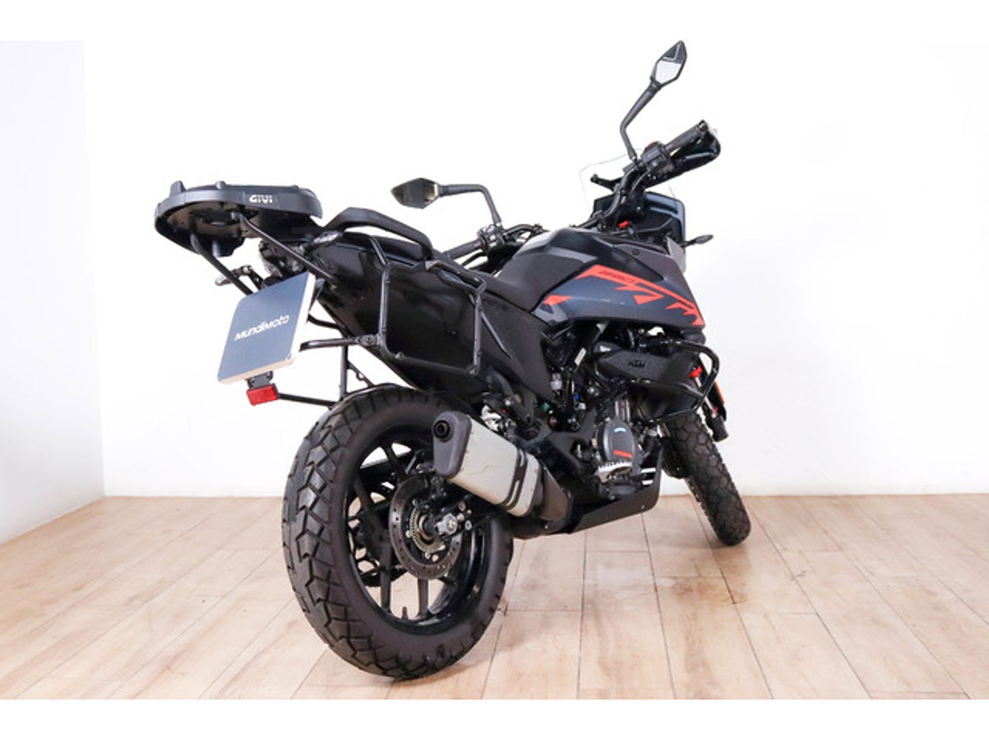 KTM Adventure 390