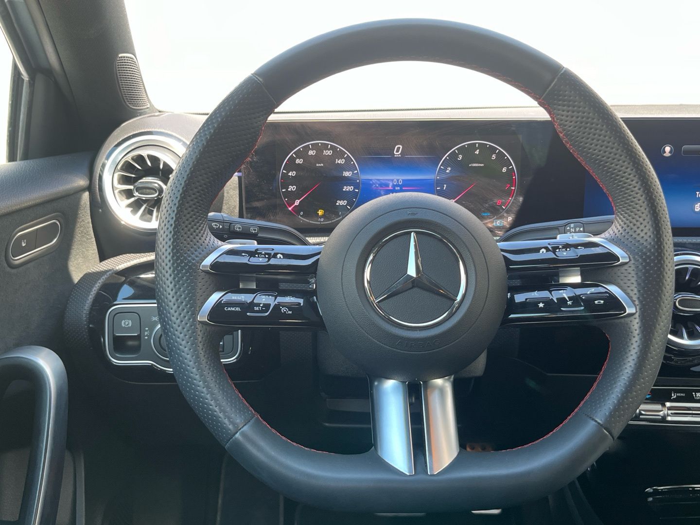 Mercedes-Benz Clase A 180 100 kW (136 CV)