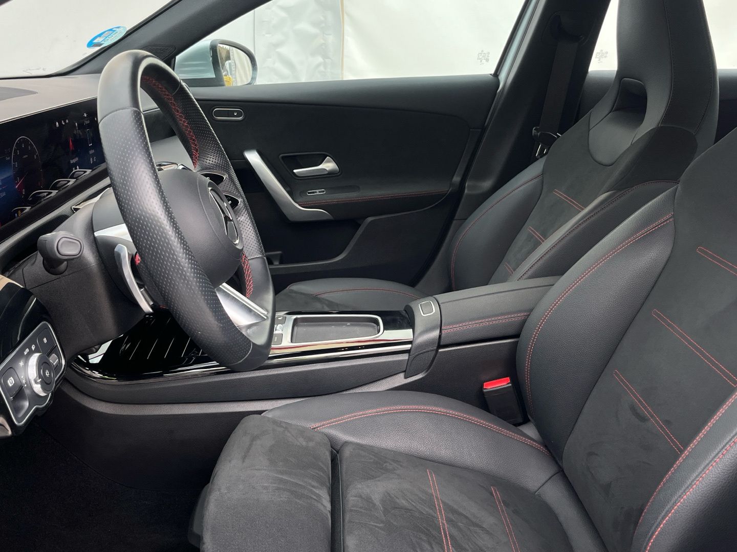Mercedes-Benz Clase A 180 100 kW (136 CV)