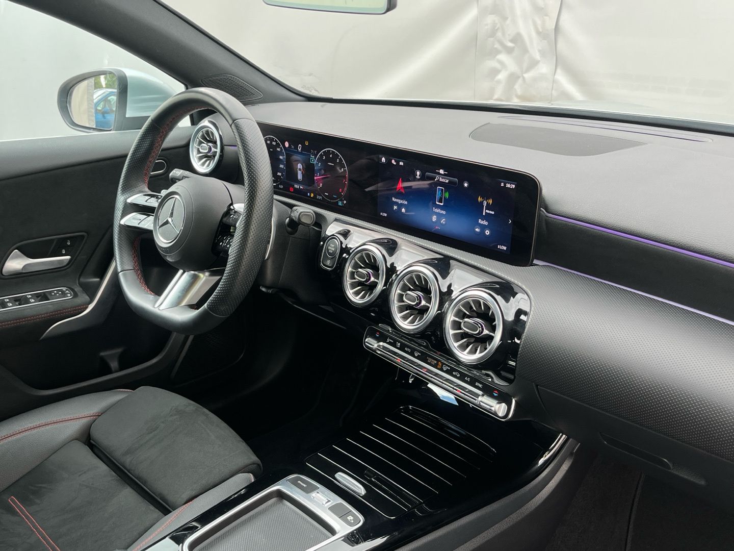 Mercedes-Benz Clase A 180 100 kW (136 CV)