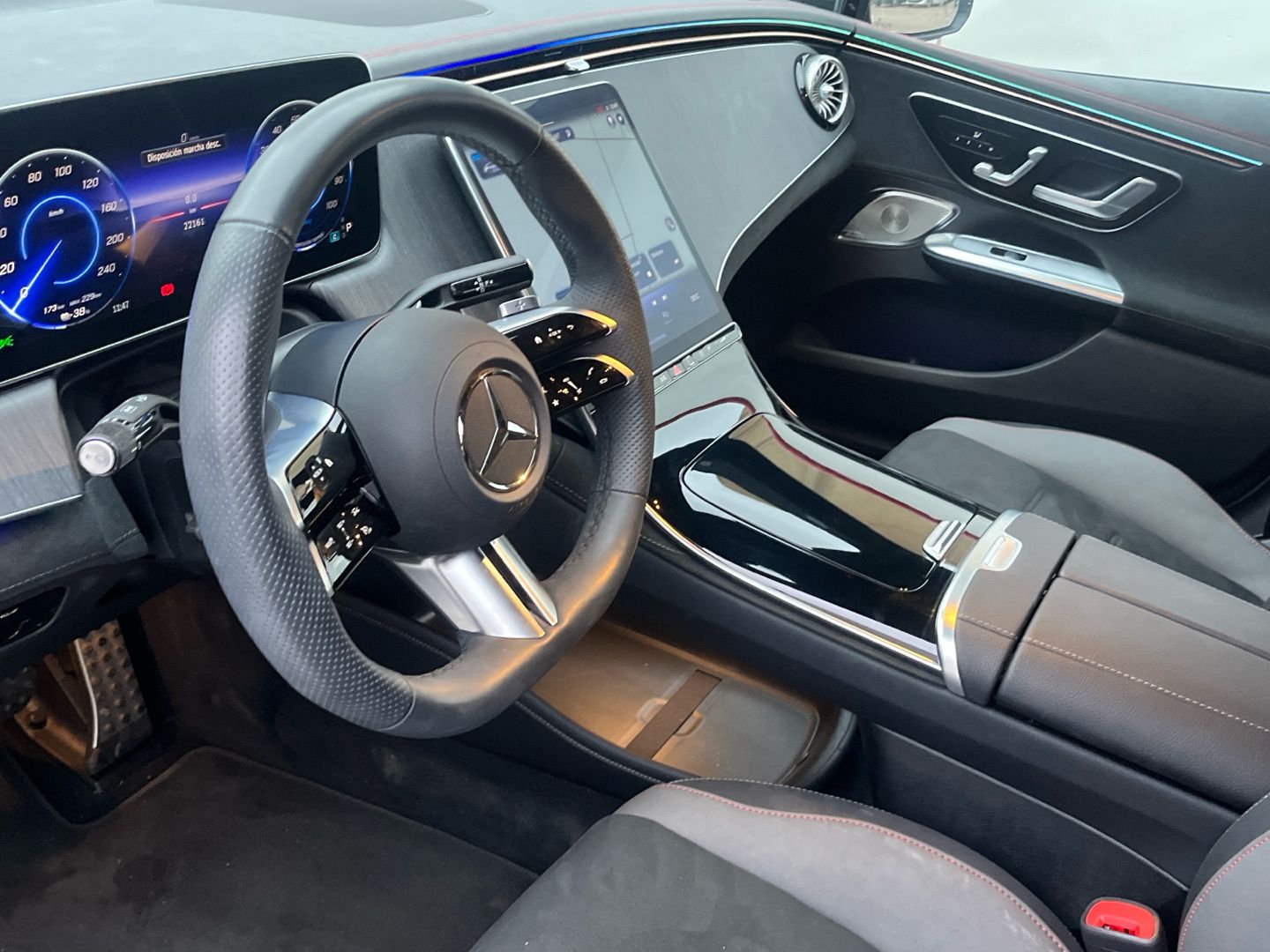 Mercedes-Benz EQE Berlina 350 215 kW (292 CV)