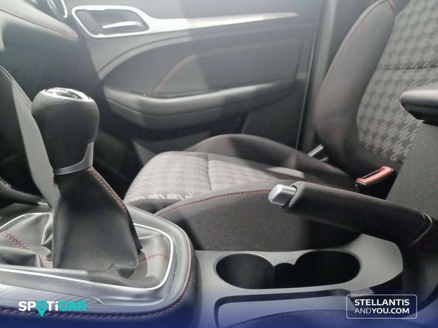 MG ZS 1.5 Comfort 78 kW (106 CV)