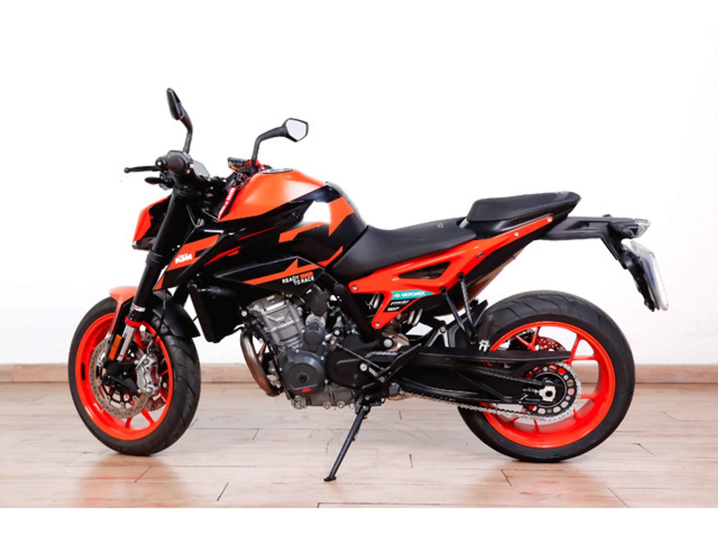 KTM Duke GP 890