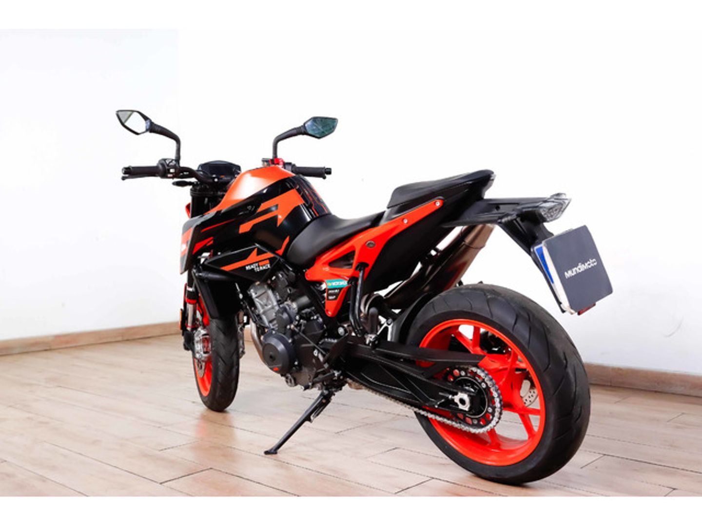 KTM Duke GP 890