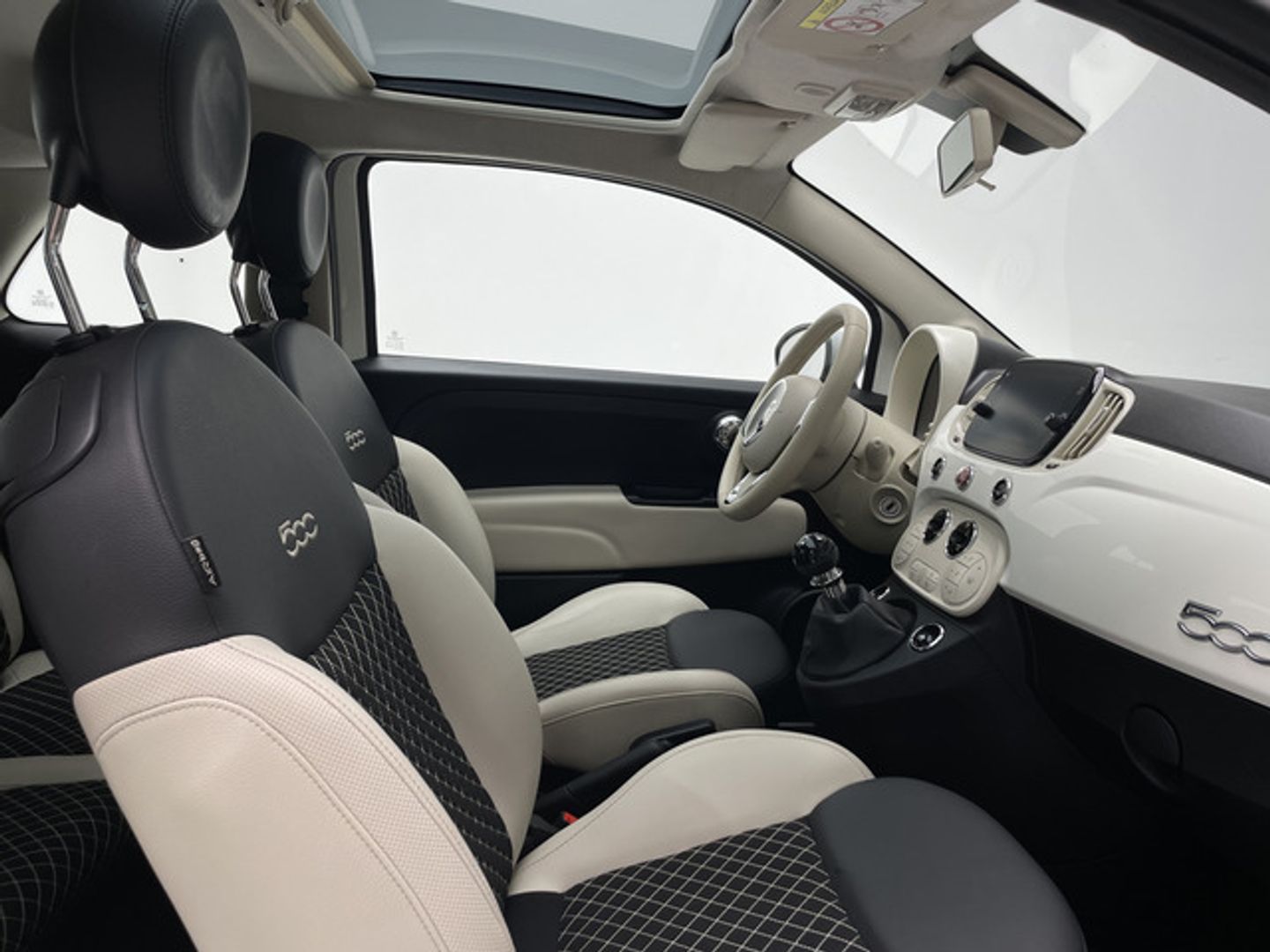 Fiat 500 1.0 Hybrid Dolcevita 51 kW (70 CV)