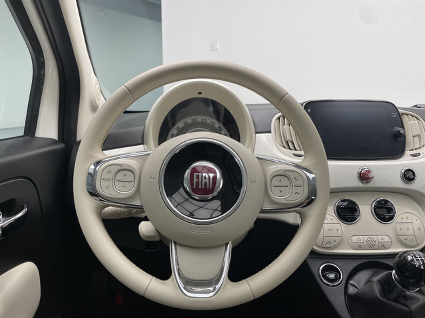 Fiat 500 1.0 Hybrid Dolcevita 51 kW (70 CV)