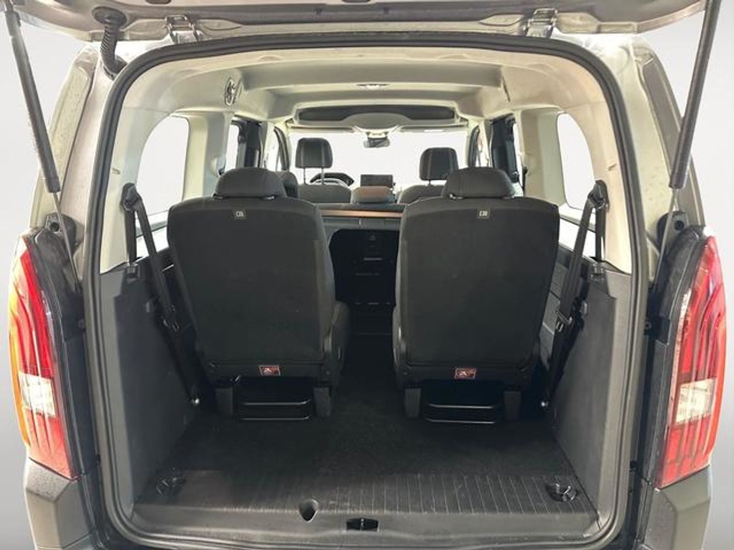 Peugeot Rifter BlueHDi 130 S&S Allure Long 96 kW (130 CV)