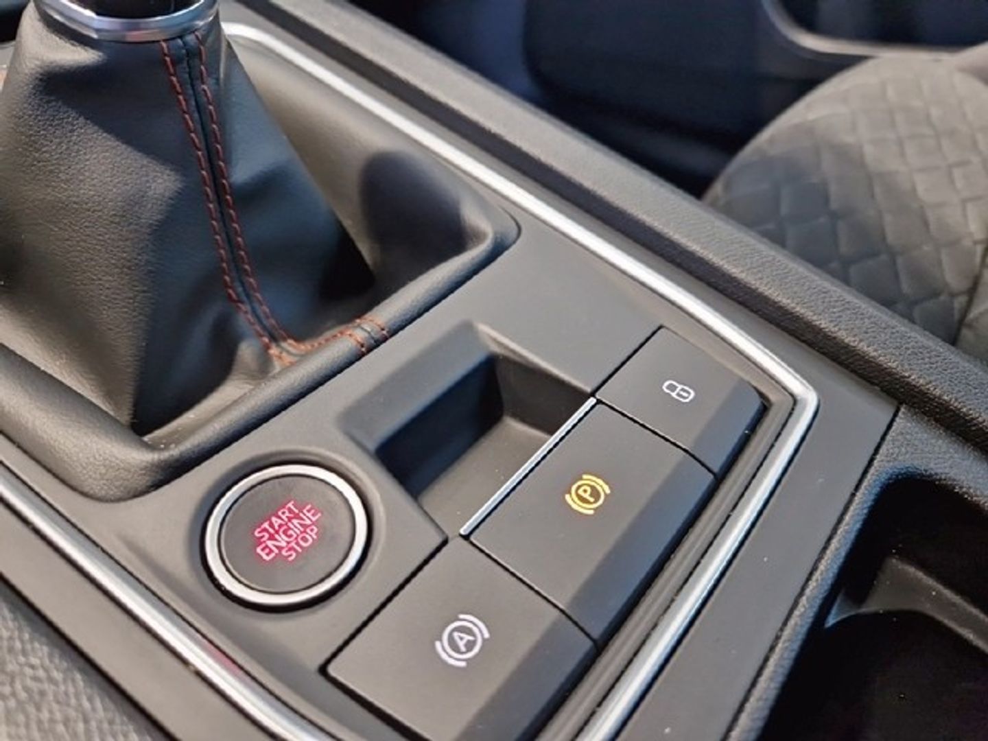 SEAT León 1.0 TSI S&S FR 25 Aniversario 81 kW (110 CV)