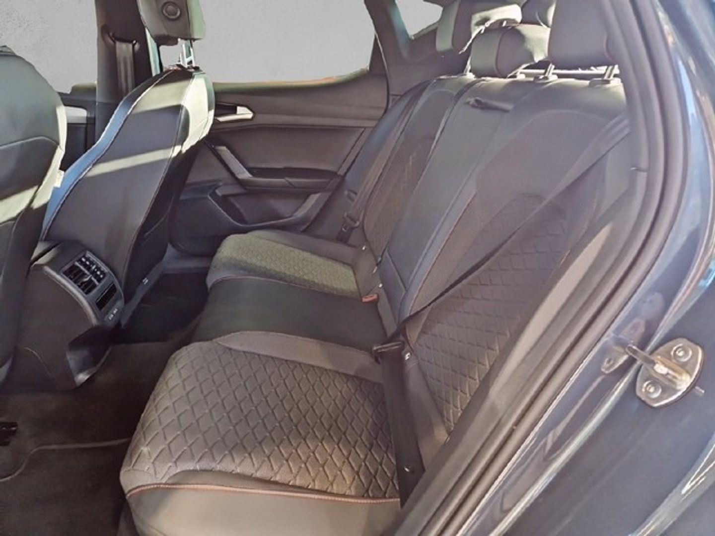 SEAT León 1.0 TSI S&S FR 25 Aniversario 81 kW (110 CV)