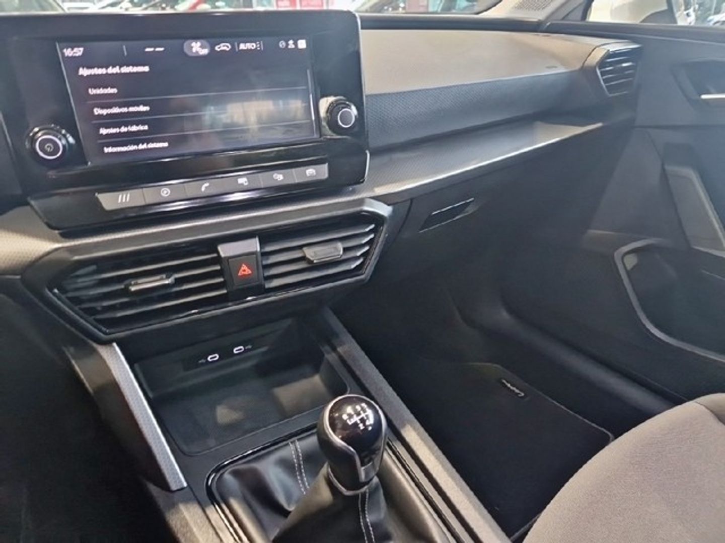 SEAT León 1.0 TSI S&S Reference Go 66 kW (90 CV)