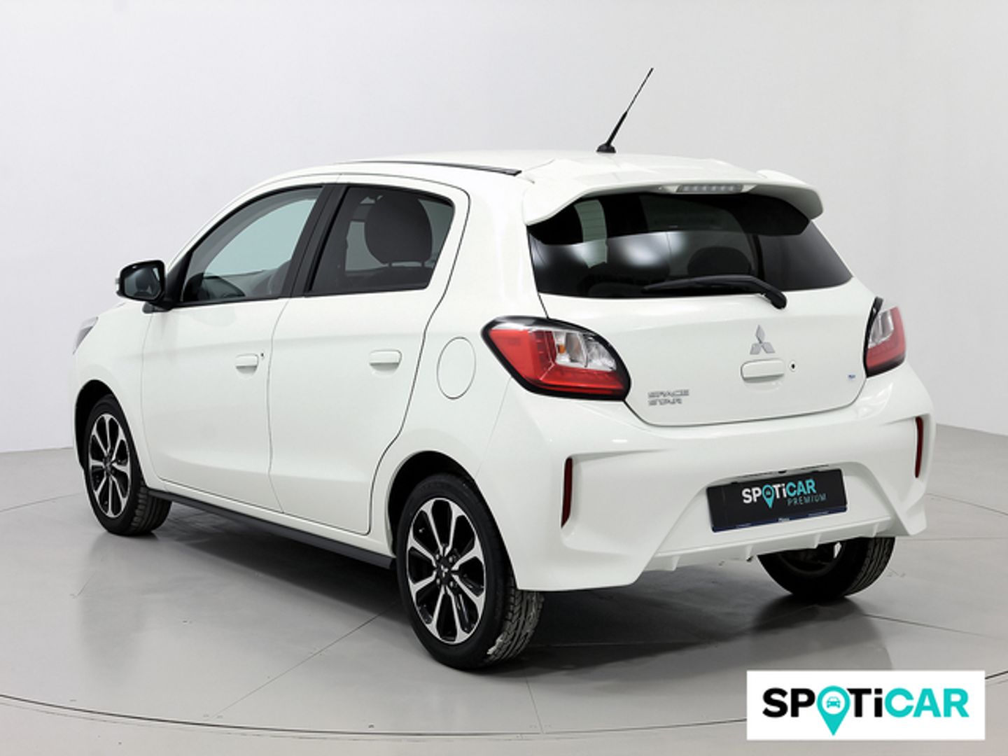 Mitsubishi Space Star 120 MPI Kaiteki 52 kW (71 CV)