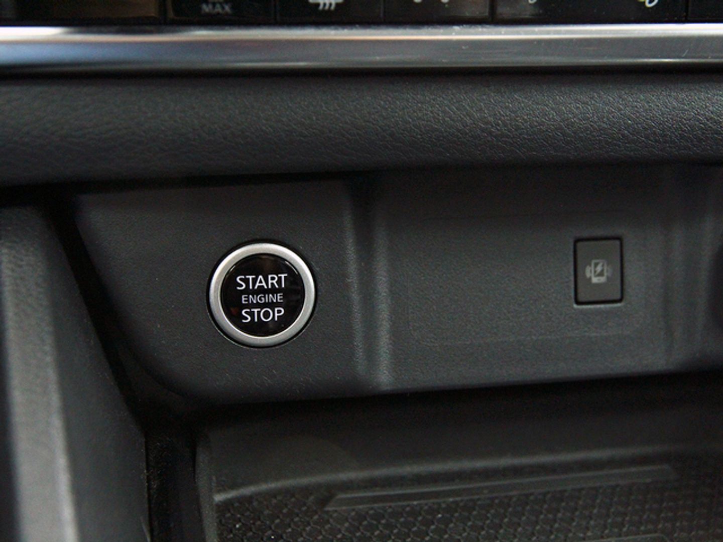 Nissan Qashqai DIG-T 140 mHEV Acenta 4x2 103 kW (140 CV)