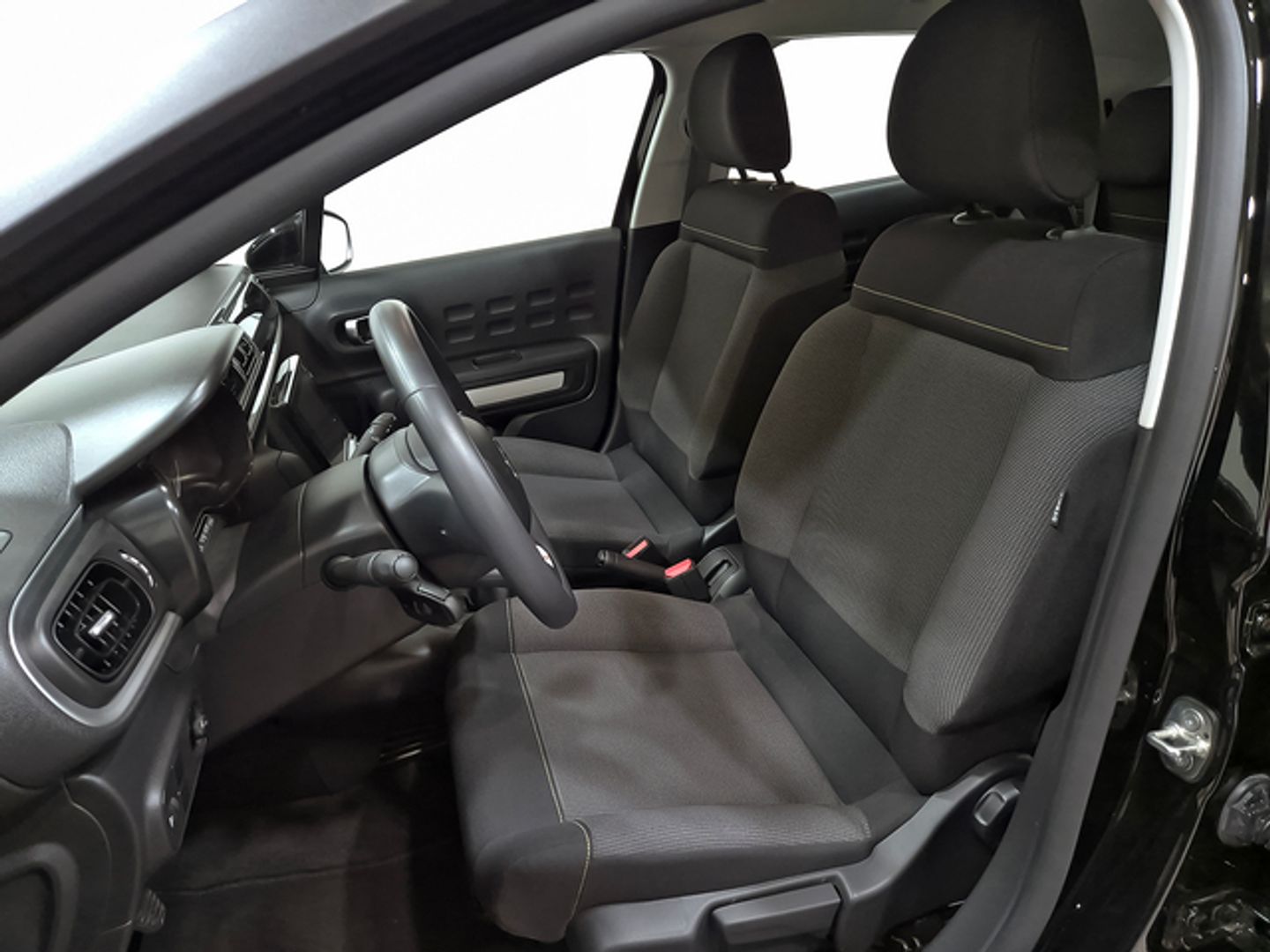 Citroen C3 PureTech 83 Plus 61 kW (83 CV)