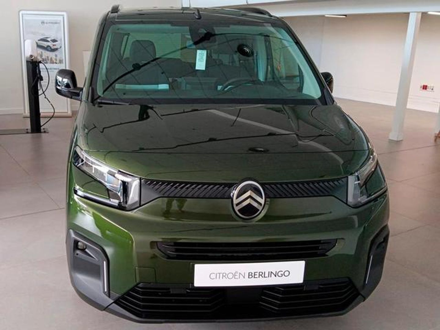 Citroen Berlingo BlueHDi 100 S&S Plus Talla M 75 kW (102 CV) Verde Minivan