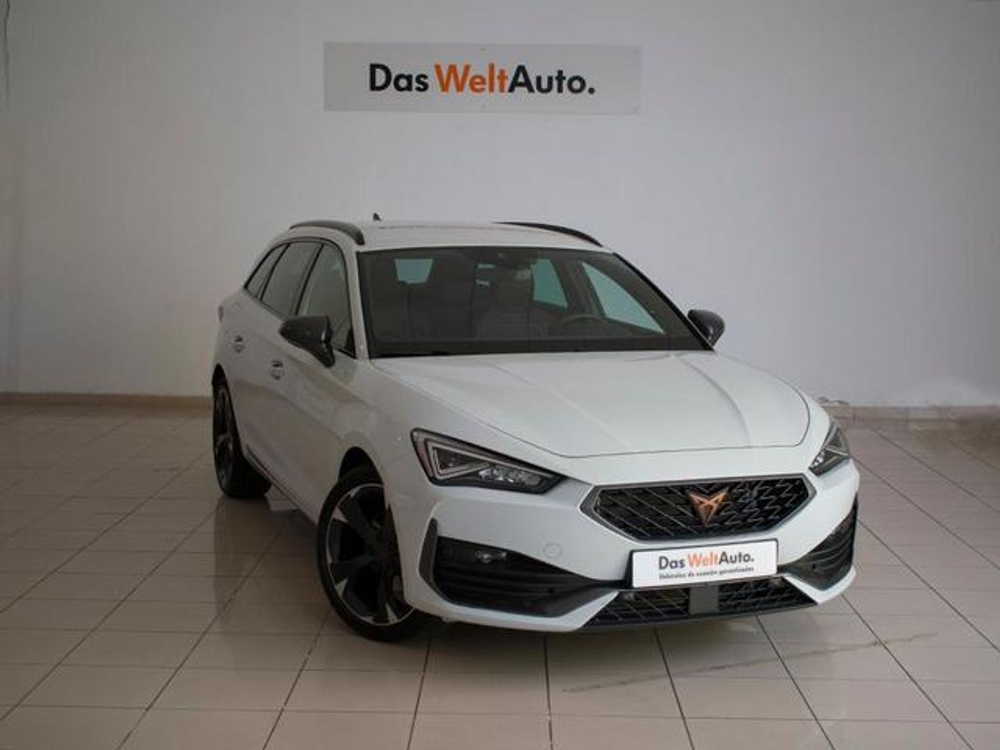 CUPRA Leon Sportstourer 1.5 eTSI DSG 110 kW (150 CV) Blanco Familiar