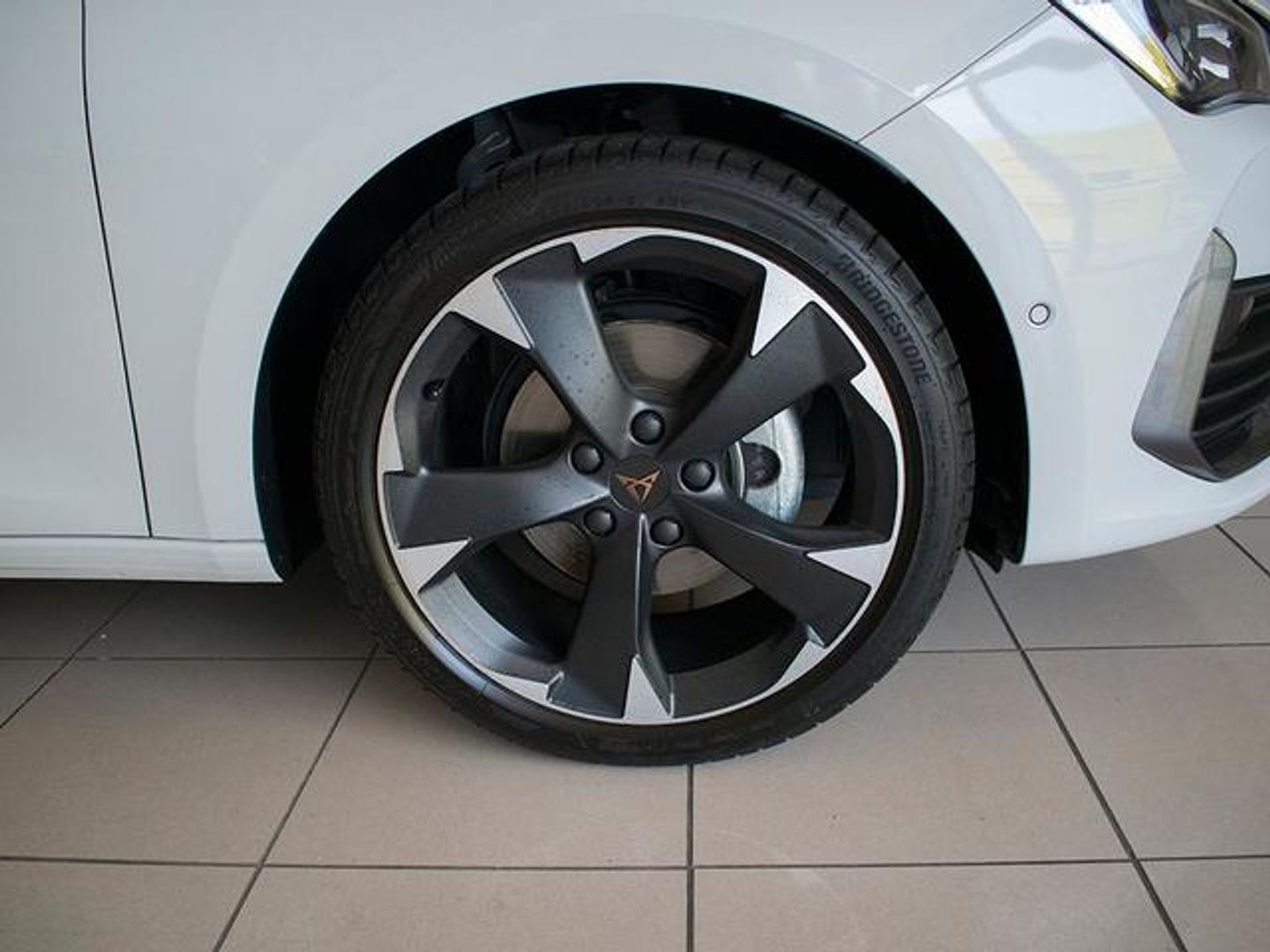 CUPRA Leon Sportstourer 1.5 eTSI DSG 110 kW (150 CV)