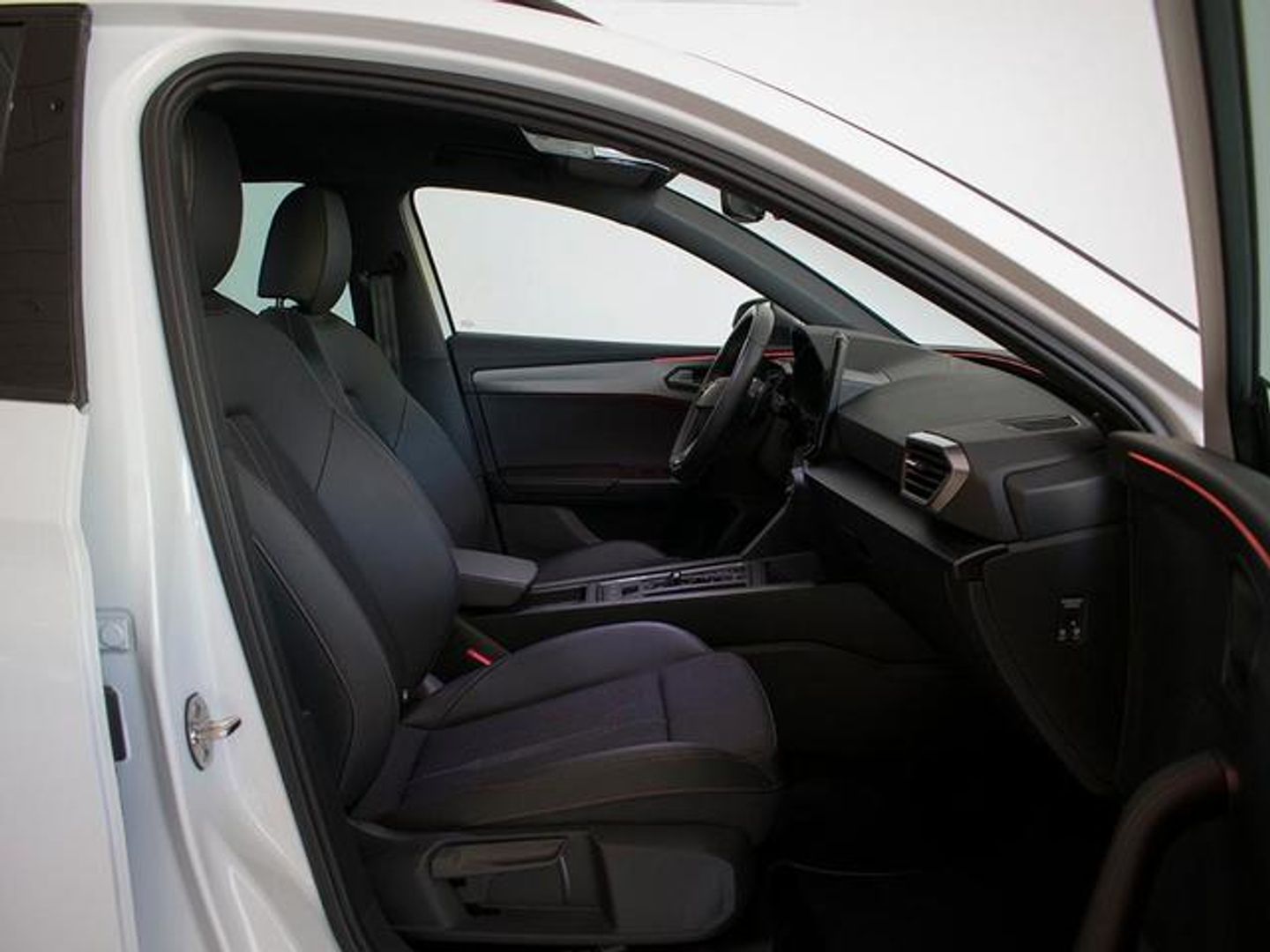 CUPRA Leon Sportstourer 1.5 eTSI DSG 110 kW (150 CV)