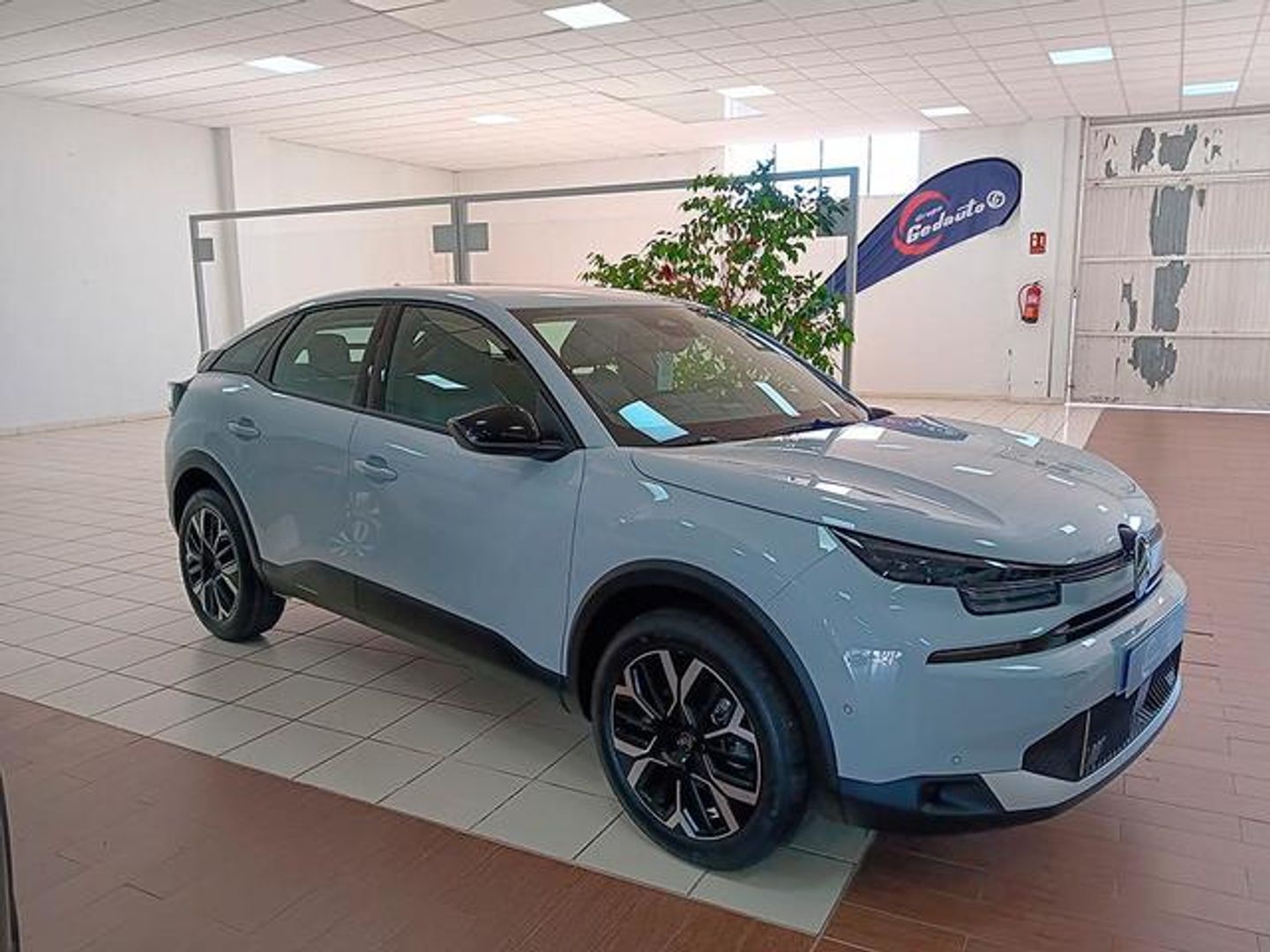 Citroen C4 Hybrid 136 e-DCS6 Business Edition 100 kW (136 CV) Blanco Sedan