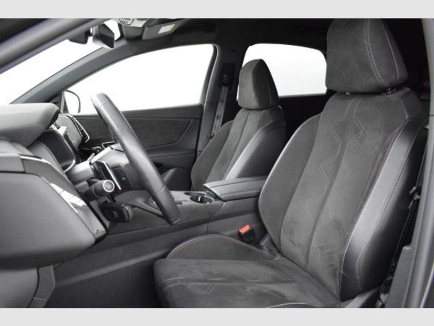 DS DS7 Crossback BlueHDi 130 DE Performance Line AT 96 kW (130 CV)