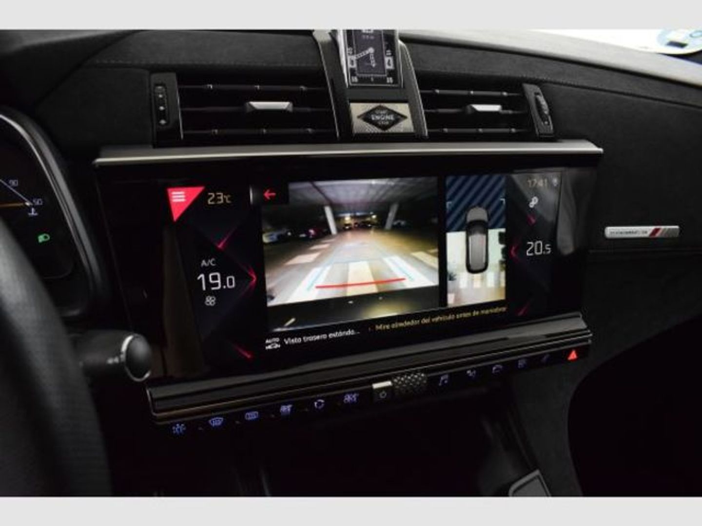 DS DS7 Crossback BlueHDi 130 DE Performance Line AT 96 kW (130 CV)