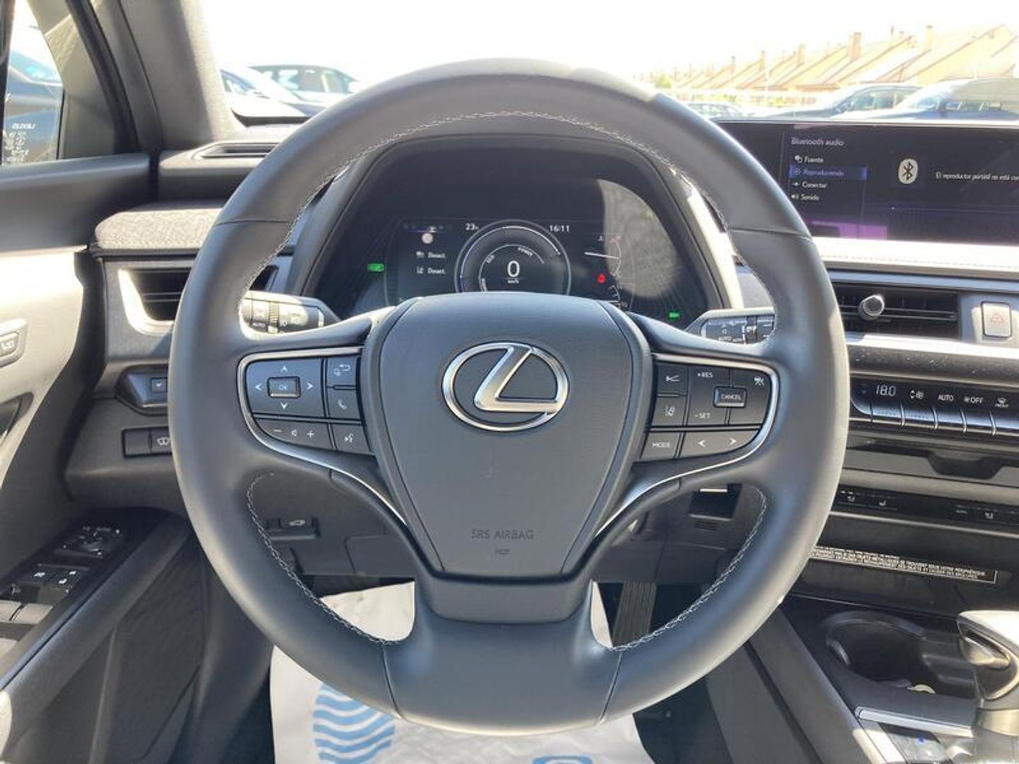 Lexus UX 250h Luxury 4WD 135 kW (184 CV)