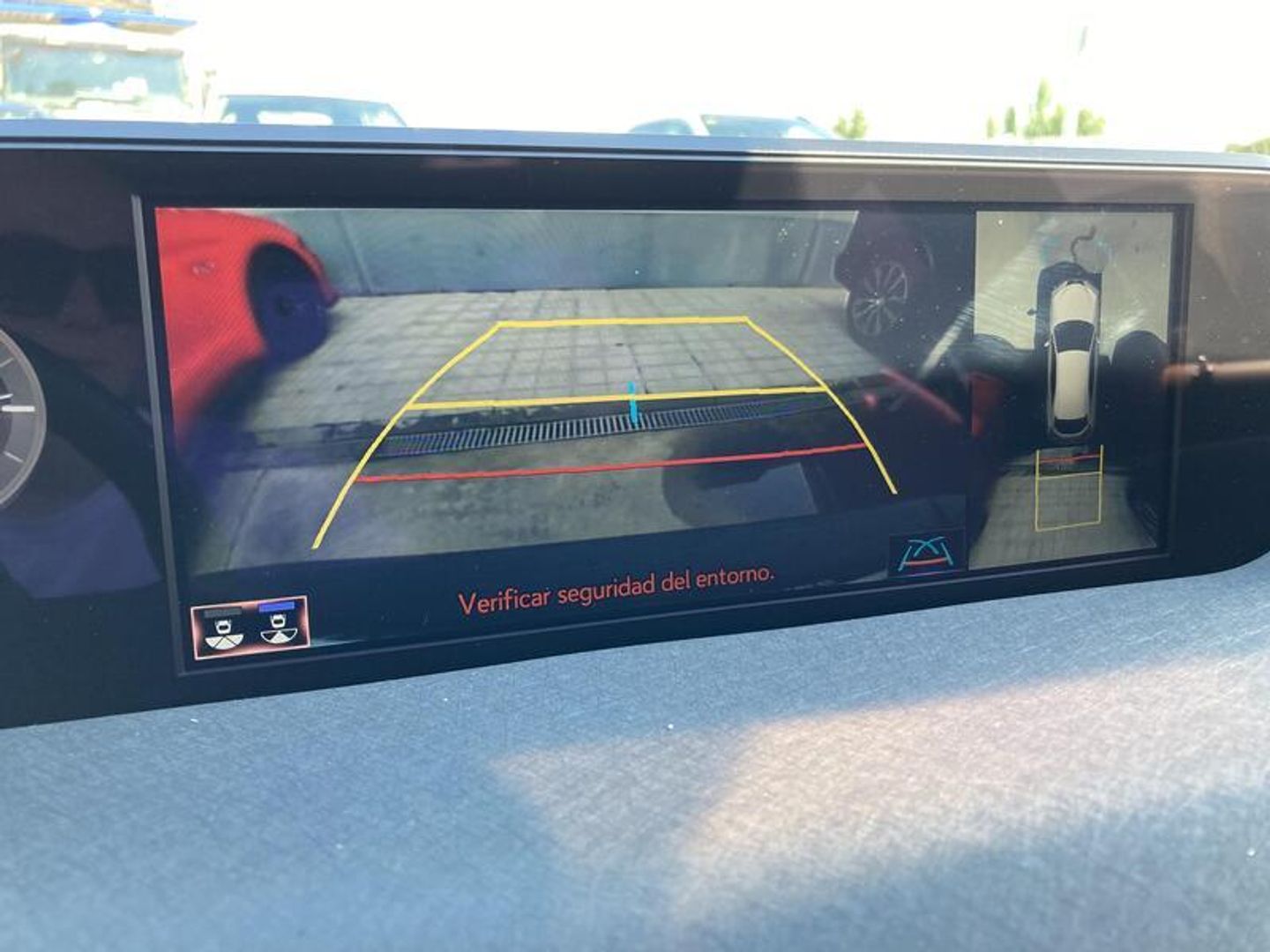 Lexus UX 250h Luxury 4WD 135 kW (184 CV)