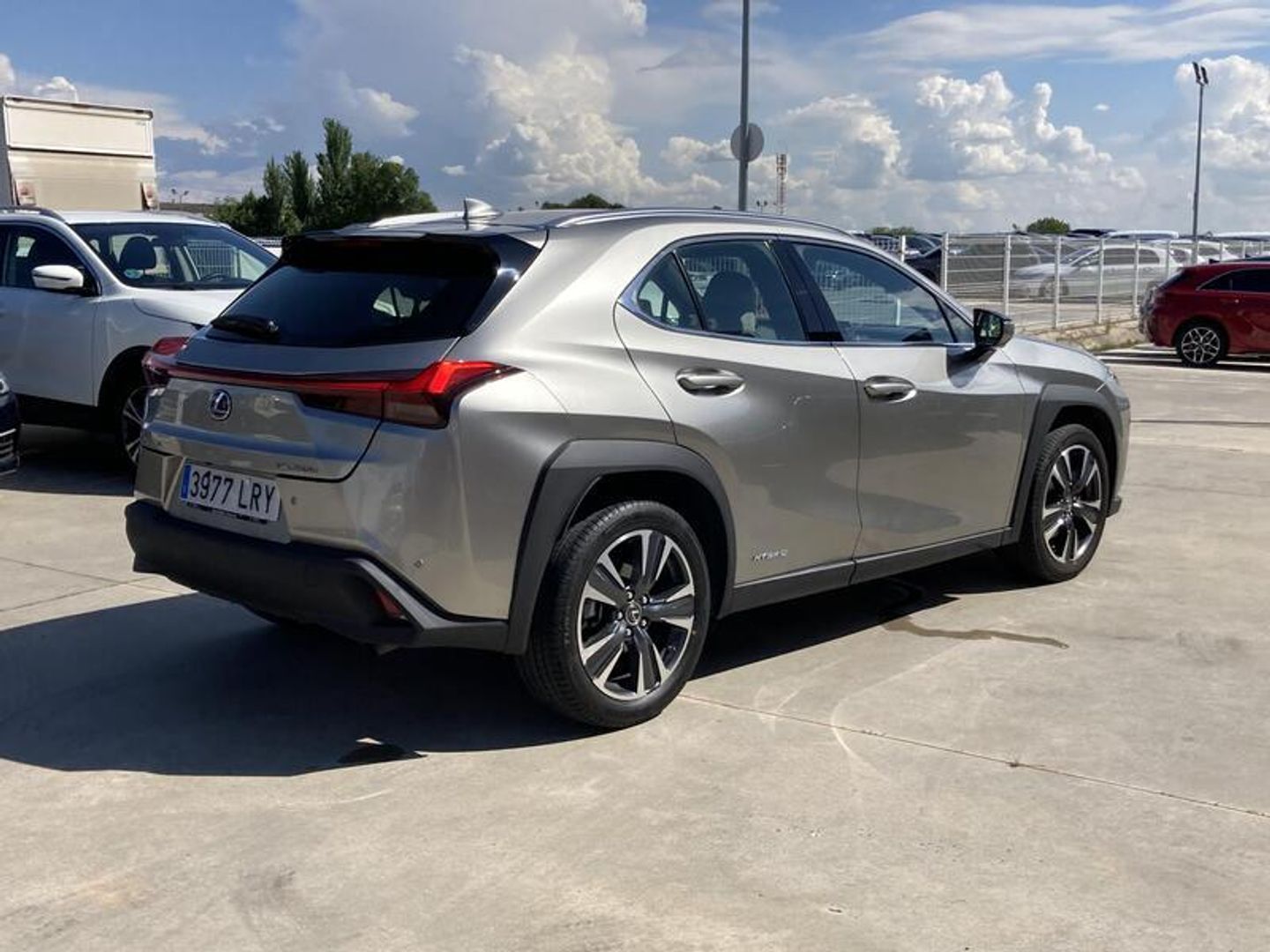 Lexus UX 250h Luxury 4WD 135 kW (184 CV)