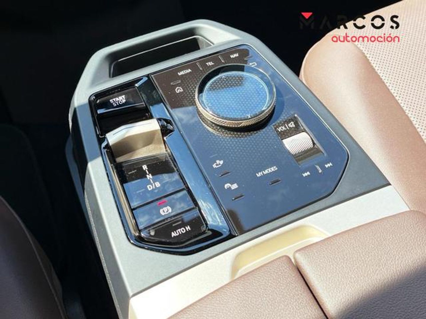 BMW iX xDrive40 240 kW (326 CV)