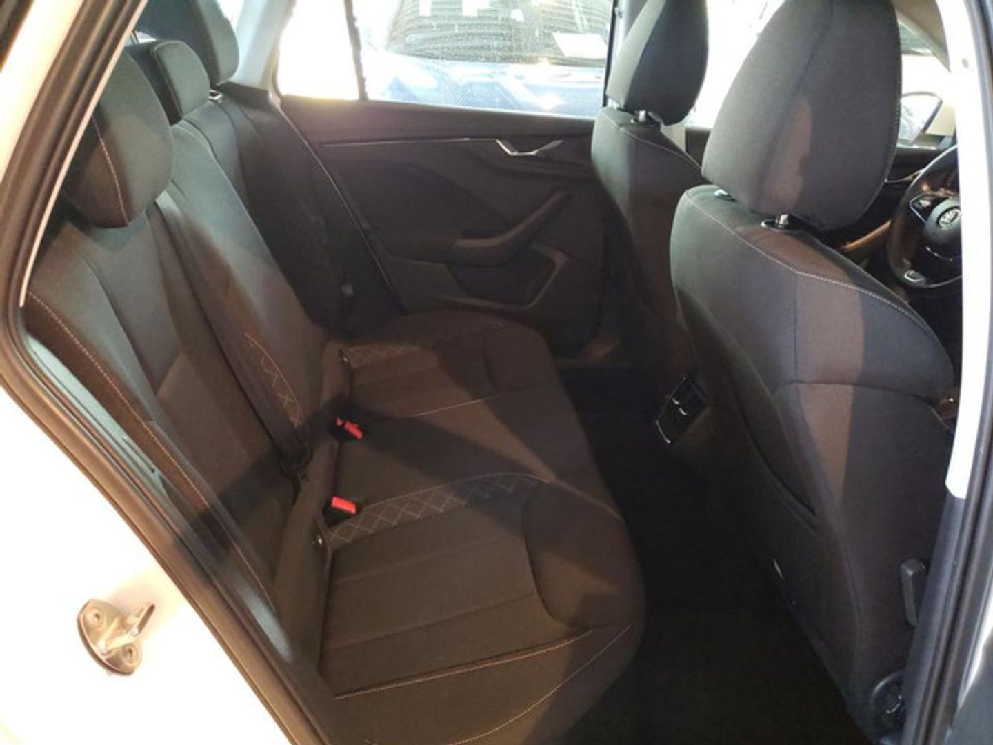Skoda Kamiq 1.0 TSI Ambition DSG 81 kW (110 CV)