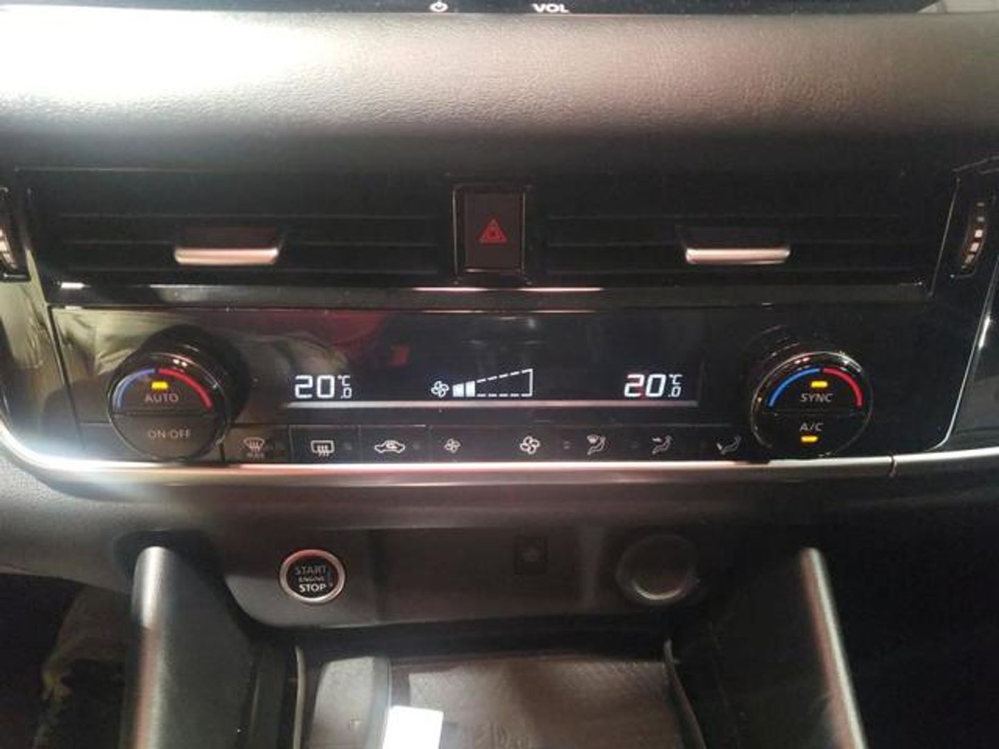 Nissan Qashqai DIG-T 140 mHEV N-Connecta 4x2 103 kW (140 CV)
