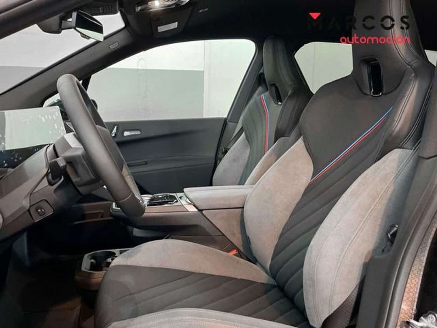 BMW iX xDrive60 400 kW (544 CV)