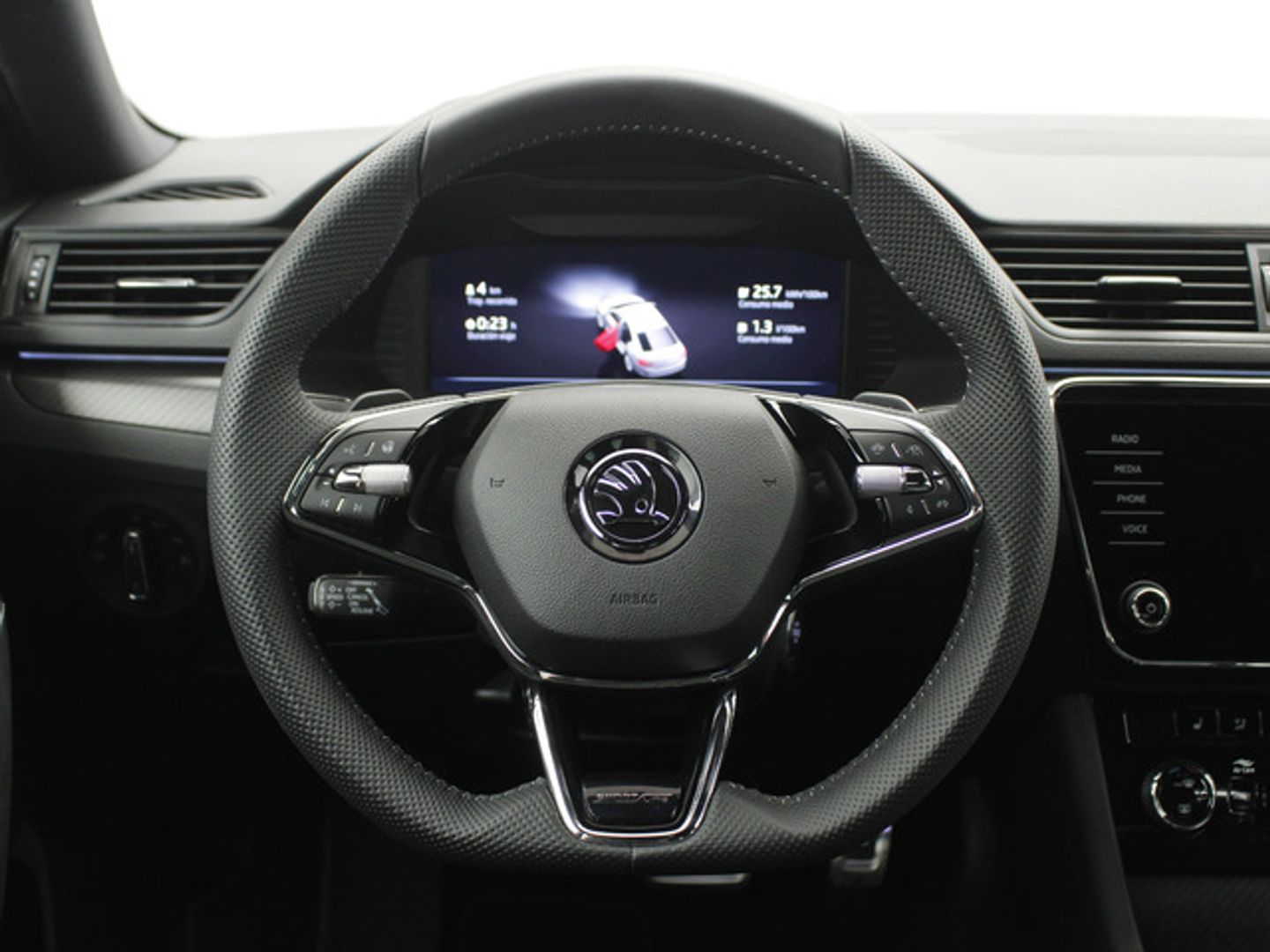 Skoda Superb 1.4 TSI iV P-HEV Sport Line DSG 160 kW (218 CV)