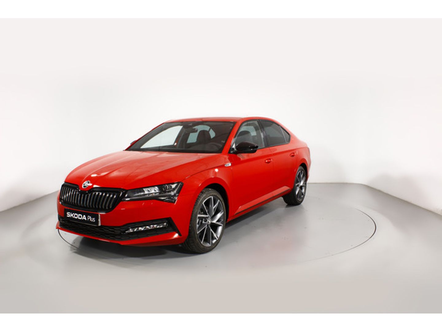 Skoda Superb 1.4 TSI iV P-HEV Sport Line DSG 160 kW (218 CV)