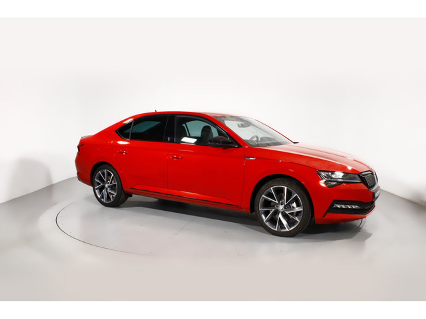 Skoda Superb 1.4 TSI iV P-HEV Sport Line DSG 160 kW (218 CV)