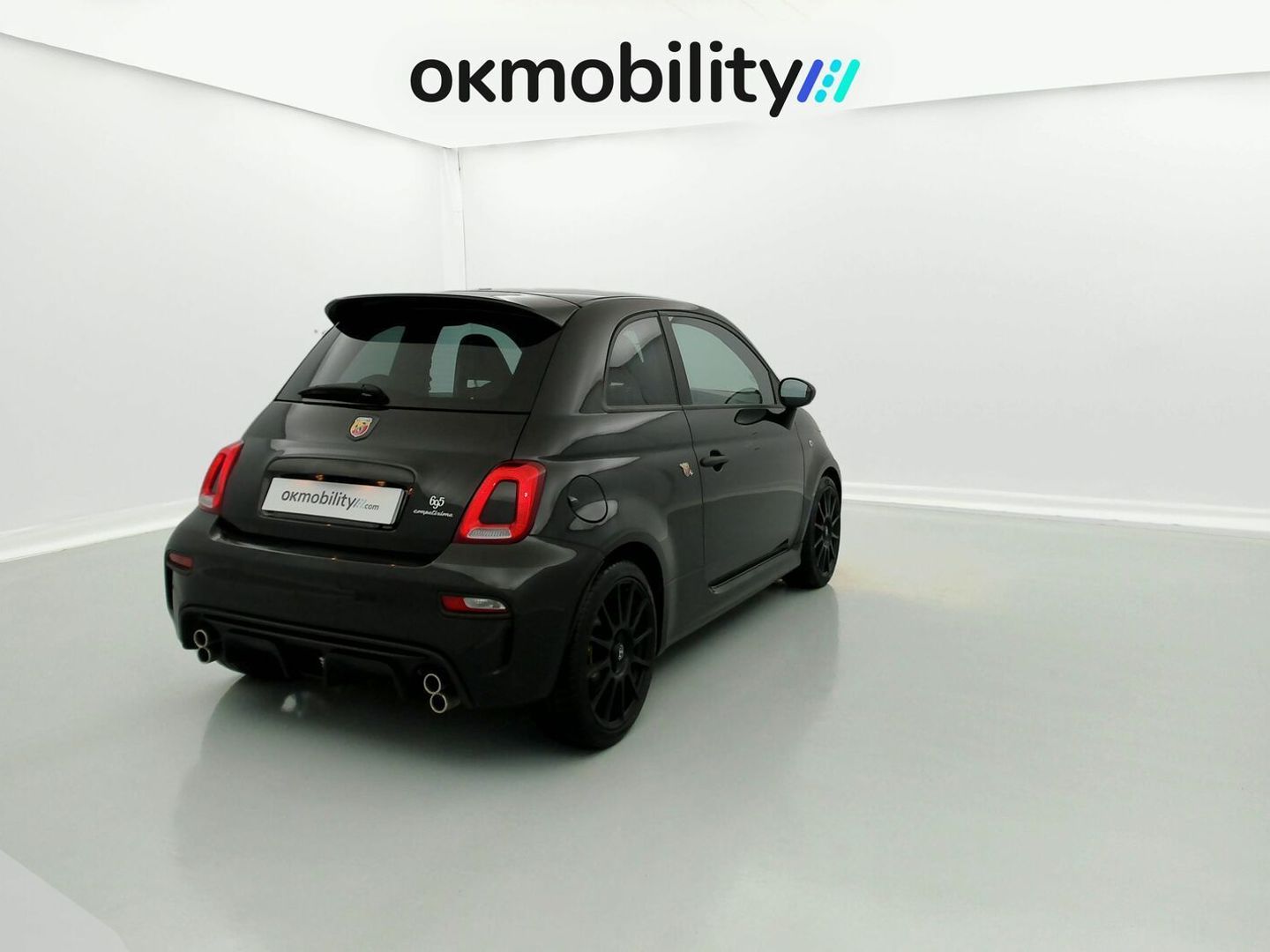 Abarth 500 1.4 16v T-Jet 695 132 kW (180 CV)