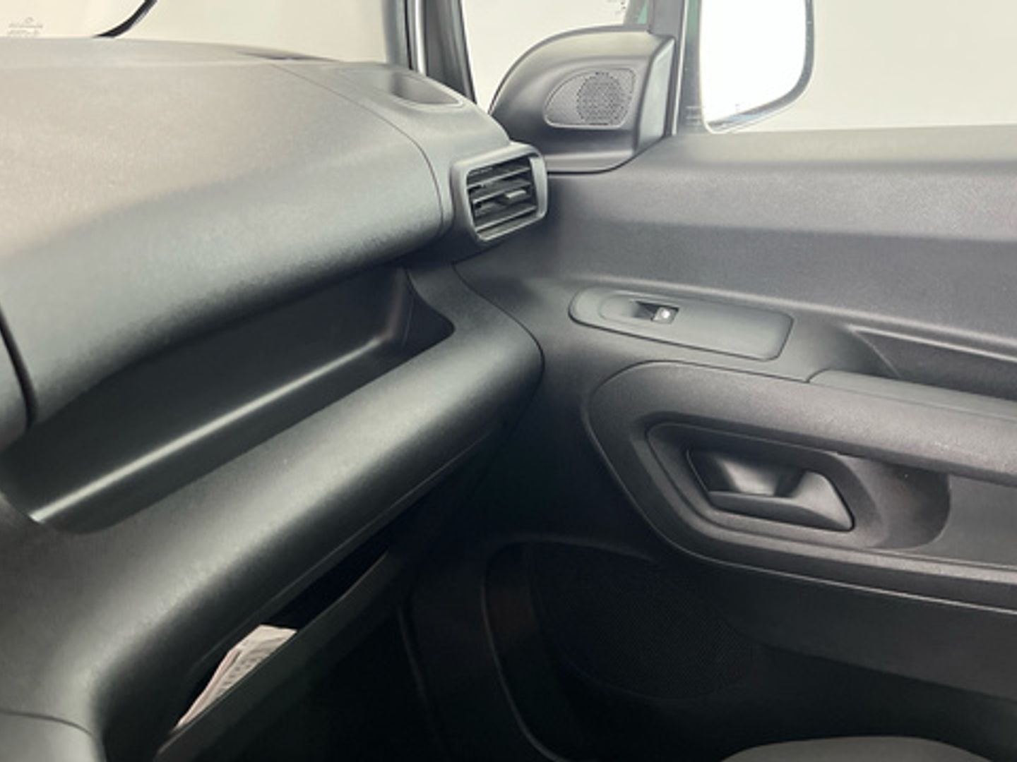 Citroen Berlingo BlueHDi 100 S&S Talla M Live Pack Business 75 kW (102 CV)