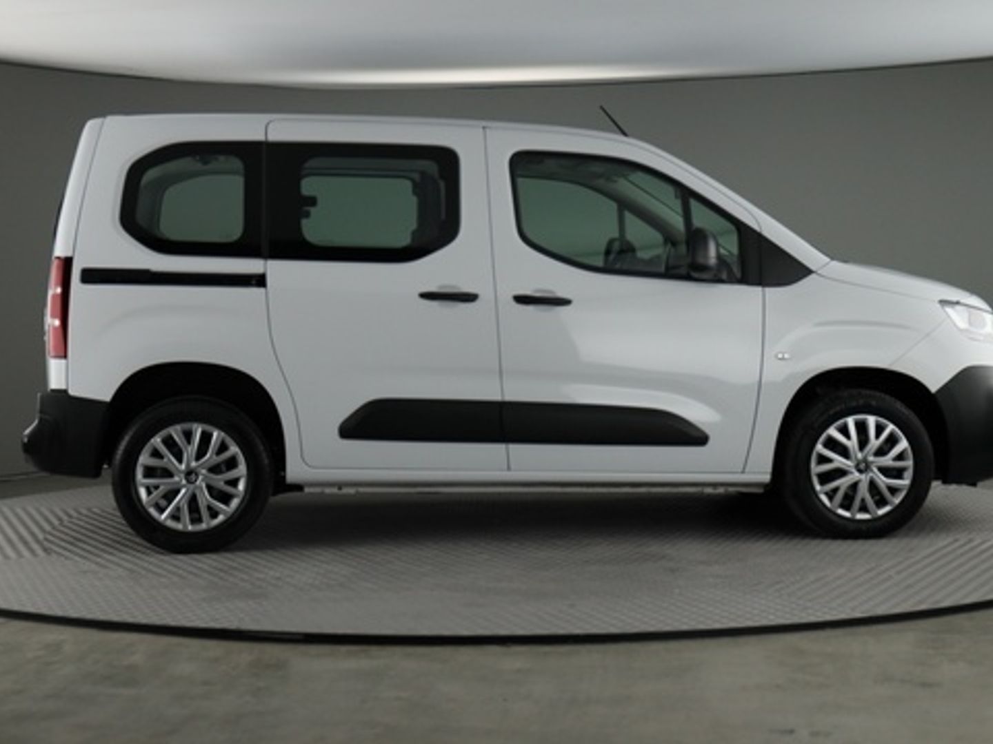 Citroen Berlingo BlueHDi 100 S&S Talla M Live Pack Business 75 kW (102 CV)