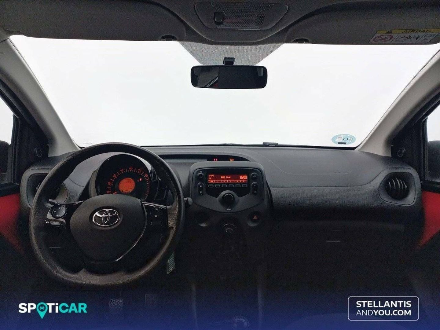 Toyota Aygo 70 x-sport 53 kW (72 CV)
