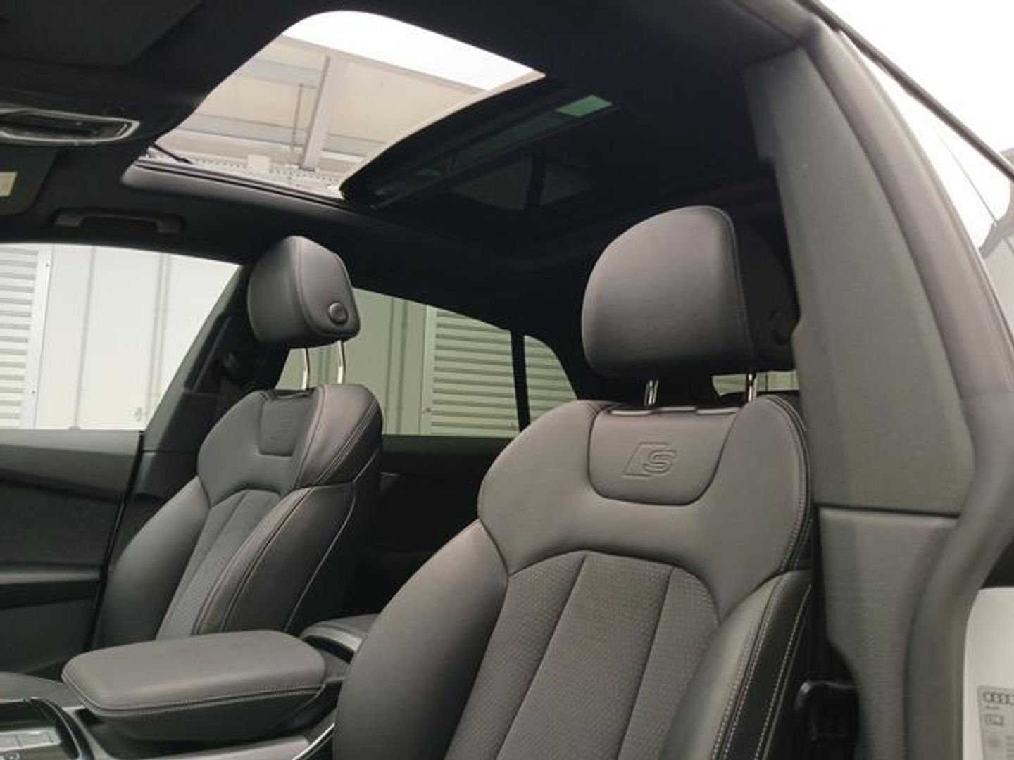 Audi Q8 TFSIe Black line 60 TFSIe quattro 360 kW (490 CV) tiptronic