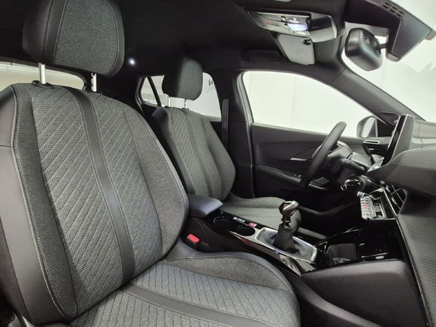 Peugeot 2008 PureTech 100 S&S Allure 75 kW (100 CV)