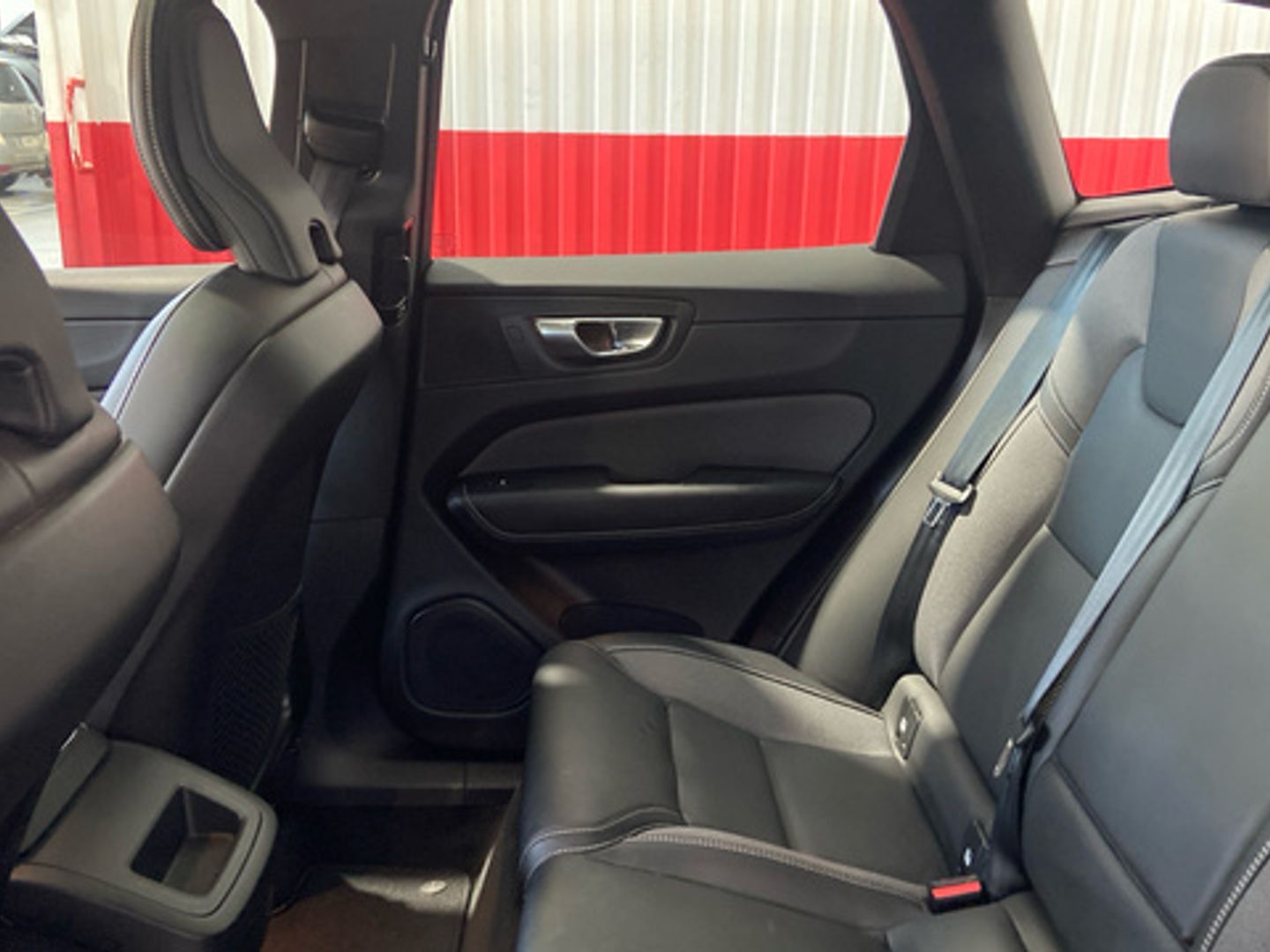 Volvo XC60 B4 D Plus Dark Auto 145 kW (197 CV)