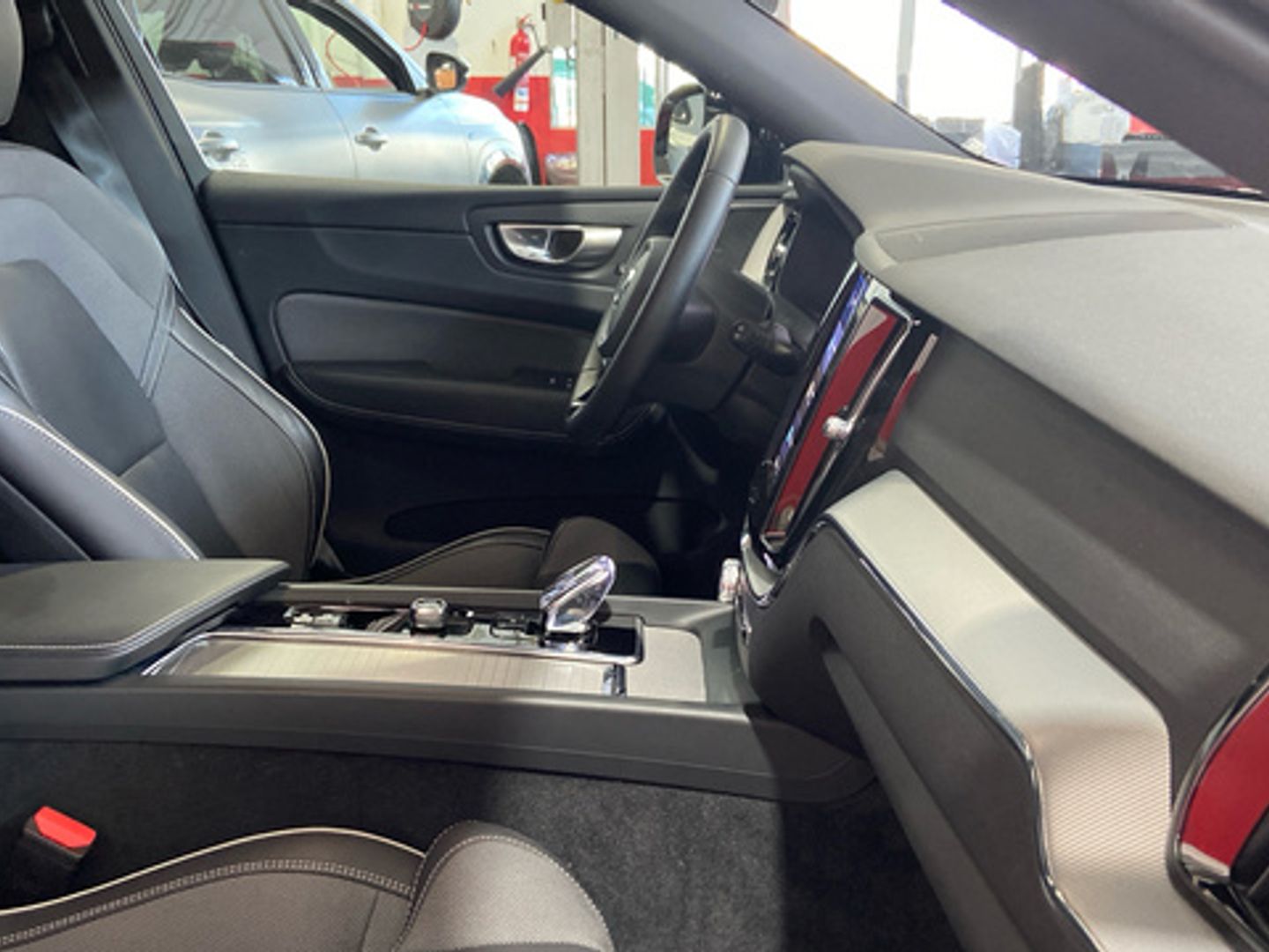 Volvo XC60 T6 Recharge Plus Dark AWD Auto 257 kW (350 CV)