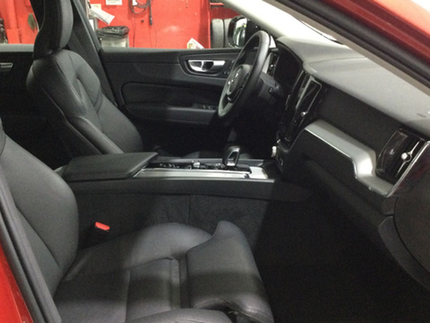 Volvo XC60 B4 D Plus Dark Auto 145 kW (197 CV)